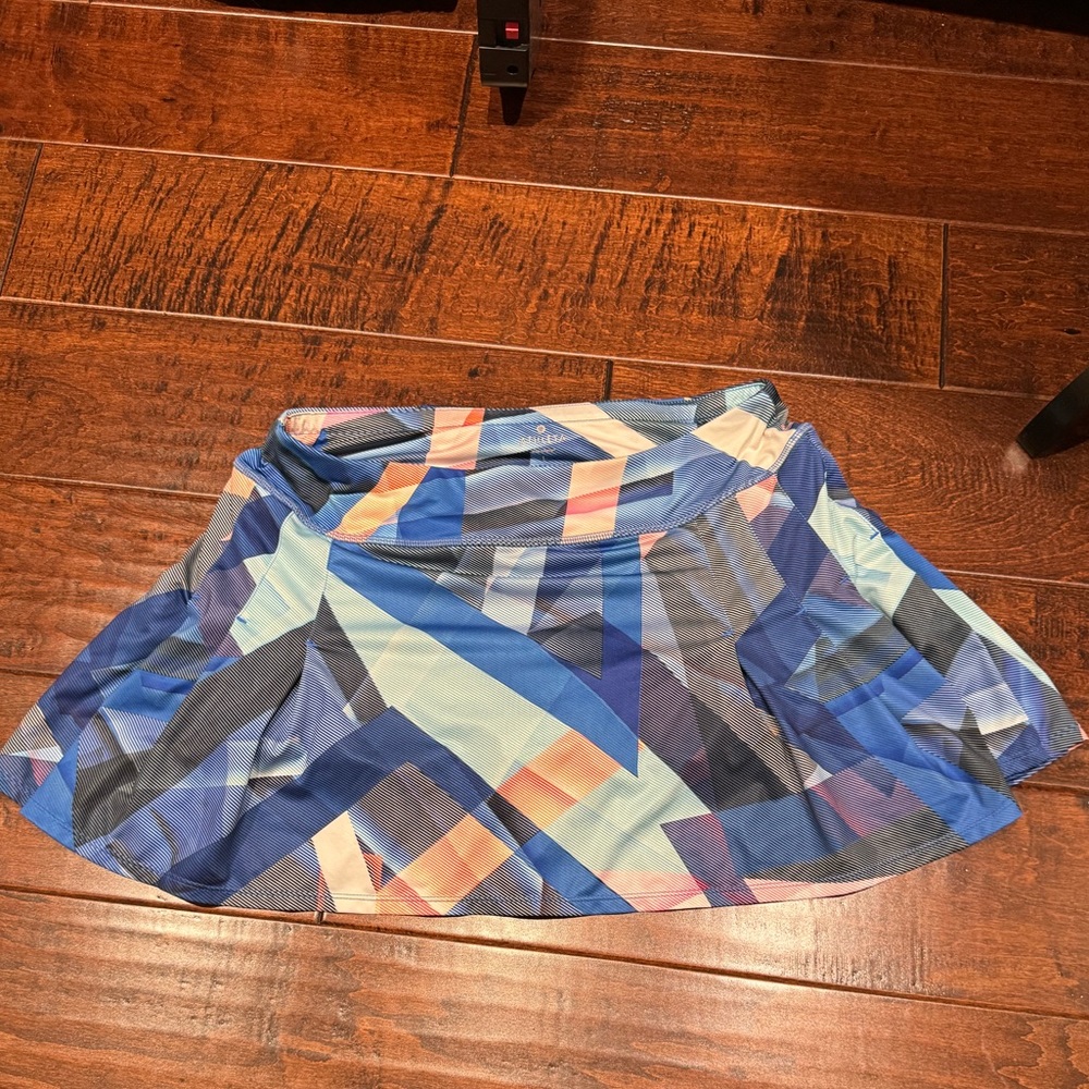 Athleta- Geometric Print Skort (Size L) Blue Multicolor!